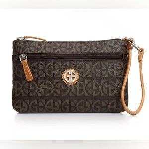 Giani Bernini Preppy Old Money Italian Style Monogram Block Signature Wristlet